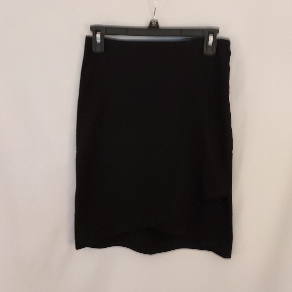 Womans Black Skirt - Picture 2 of 5